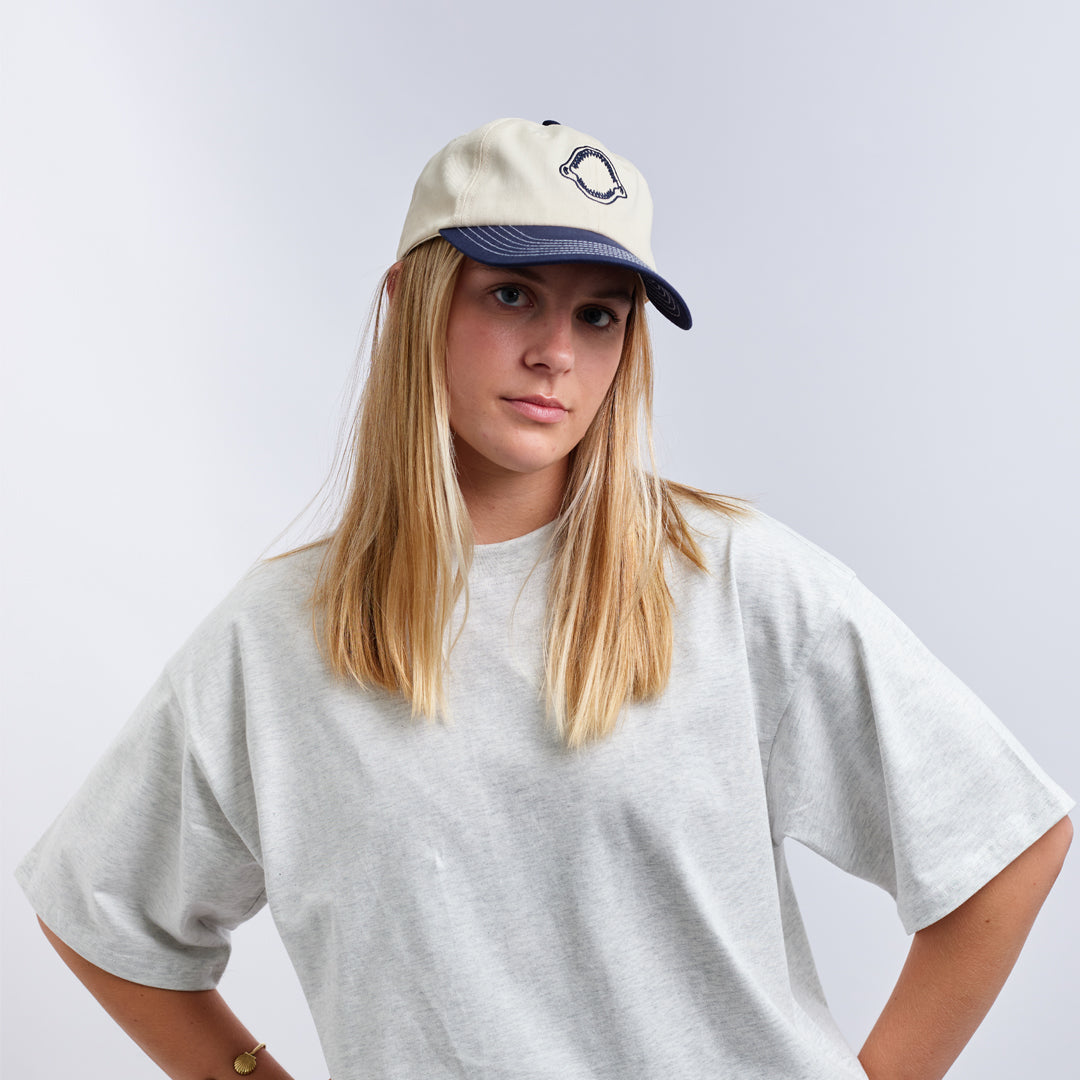 Jaws Hat (N/B)