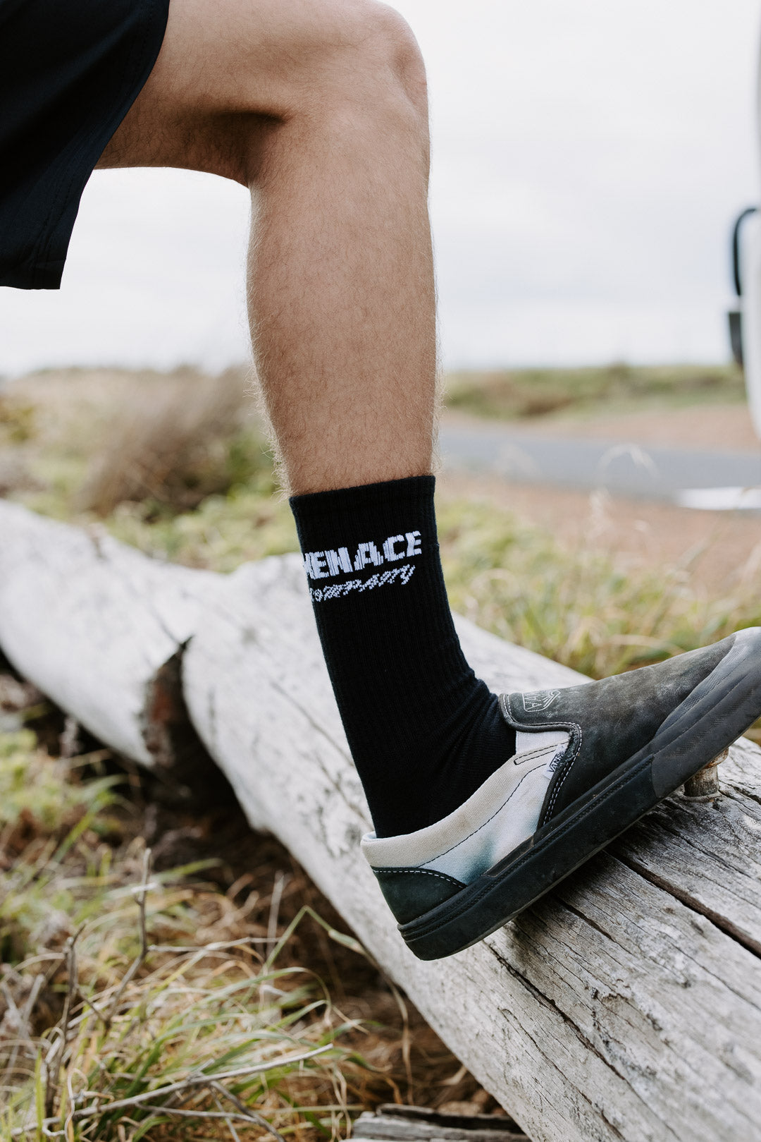 Menace Text Socks (blk)